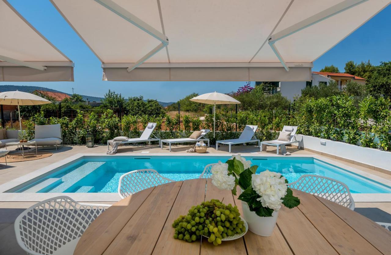 Marula Holiday Home - With Heated Pool Marina Exterior photo