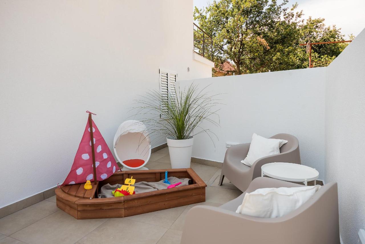 Marula Holiday Home - With Heated Pool Marina Exterior photo