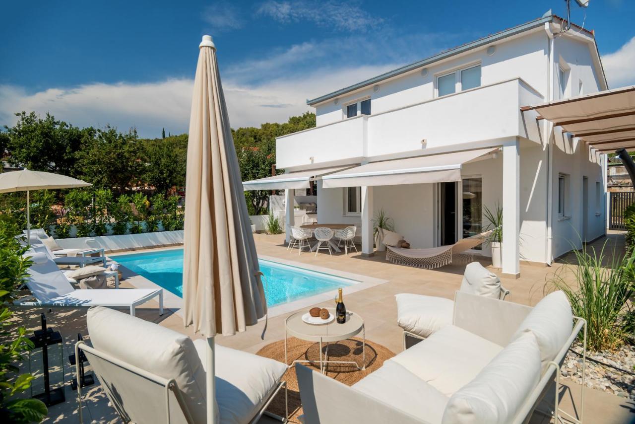 Marula Holiday Home - With Heated Pool Marina Exterior photo